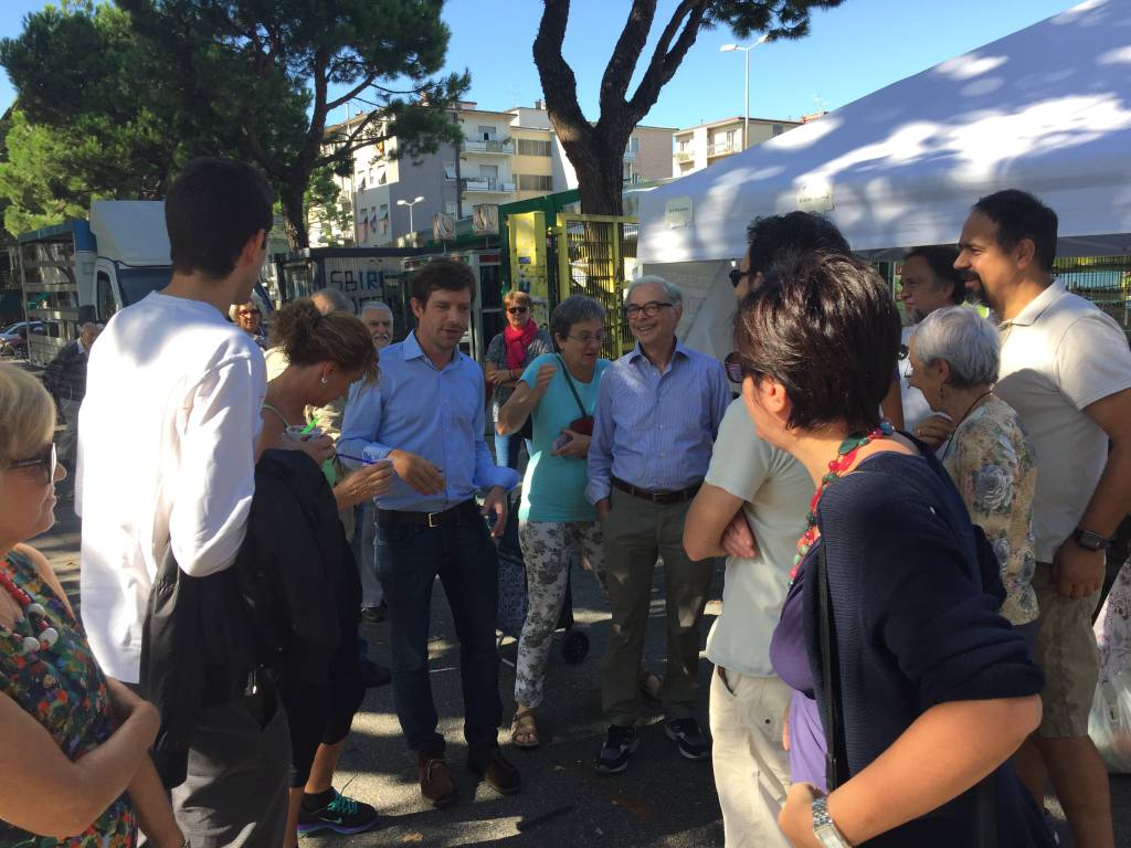 Pippo Civati a Bergamo per gli 8 referendum