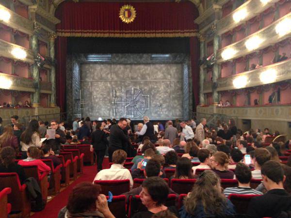 Under 30 bergamaschi entusiasti del Don Pasquale