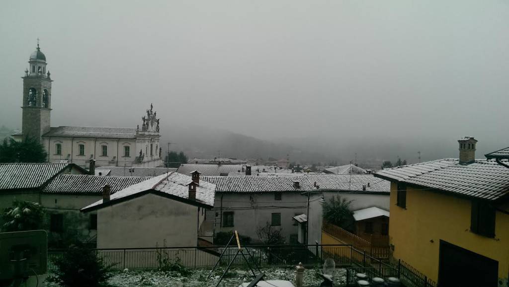 23 novembre - Prima neve su Bergamo