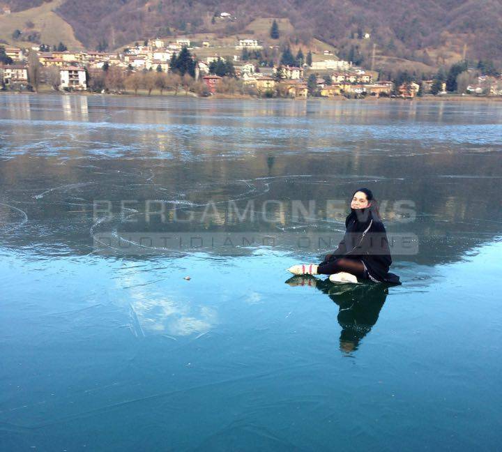 Il lago di Endine ghiacciato