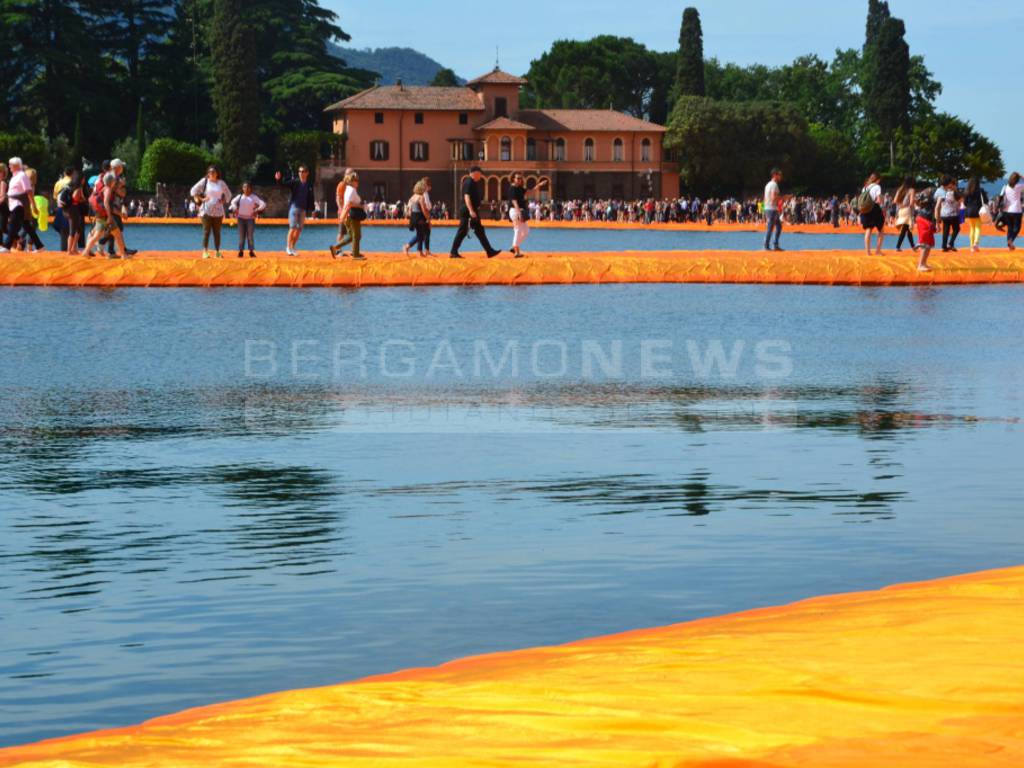 The Floating Piers