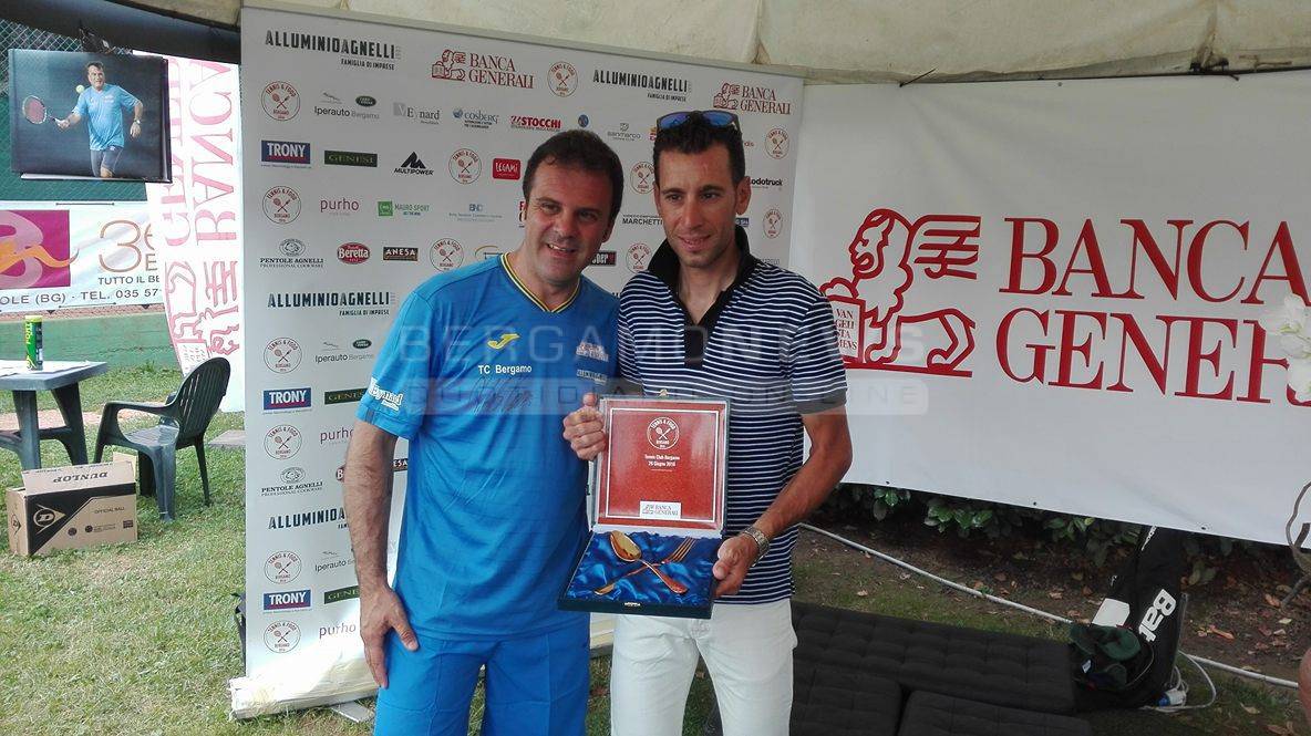 Vincenzo Nibali al Tennis Club