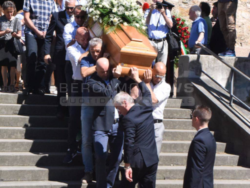 Funerale Salvatore Di Costanzo