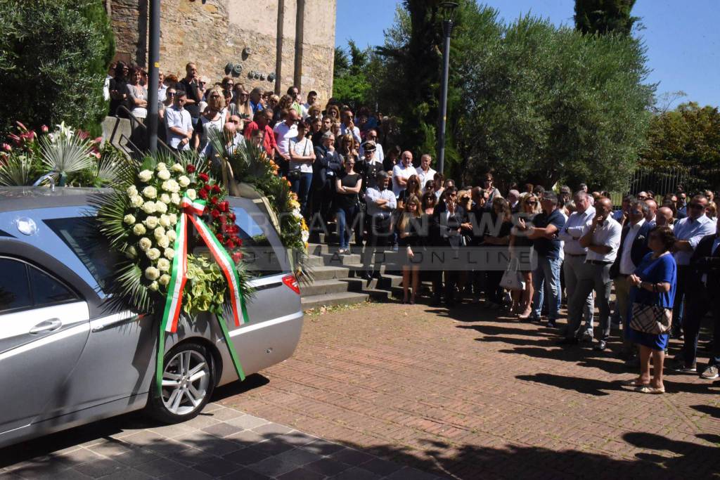 Funerale Salvatore Di Costanzo