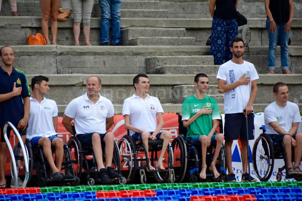 I campionati di nuoto paralimpico a Bergamo