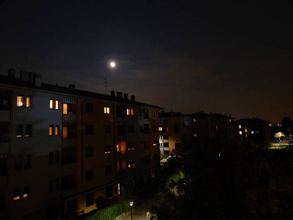 La super Luna vista dai lettori di Bergamonews