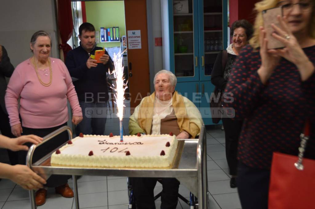 La festa della 104enne Francesca Gennaro