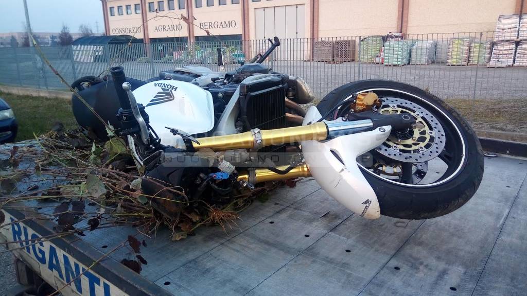 Incidente auto-moto a Brignano