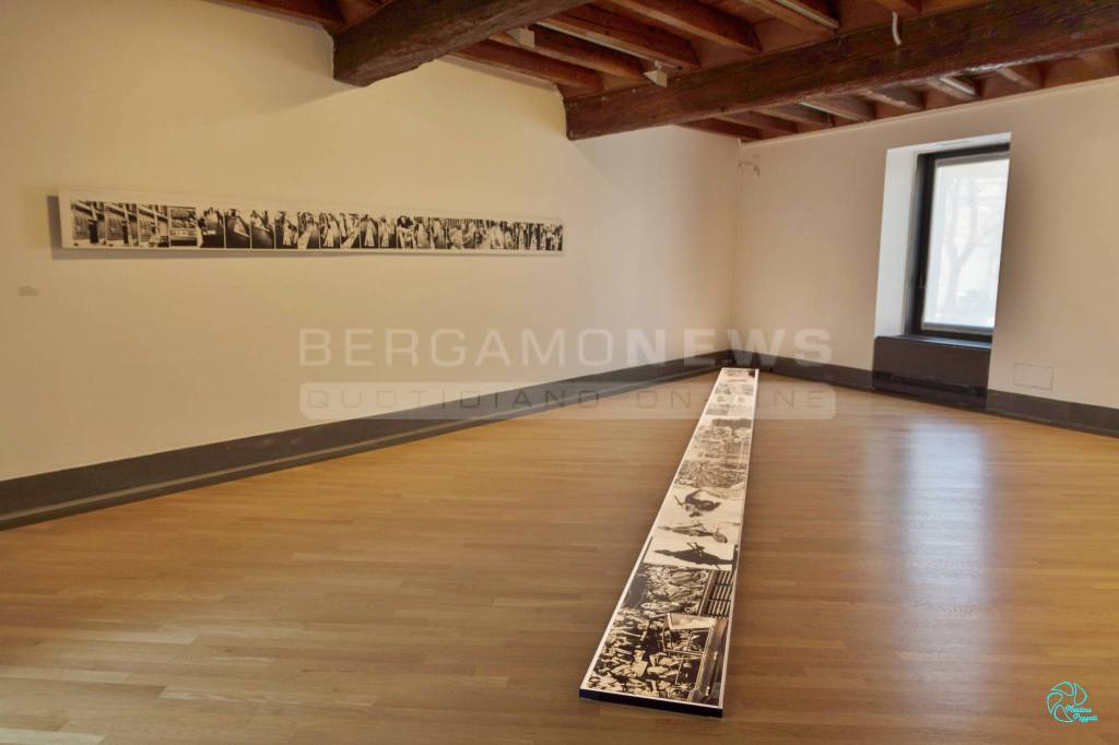 Mostra di Mario Cresci in Gamec