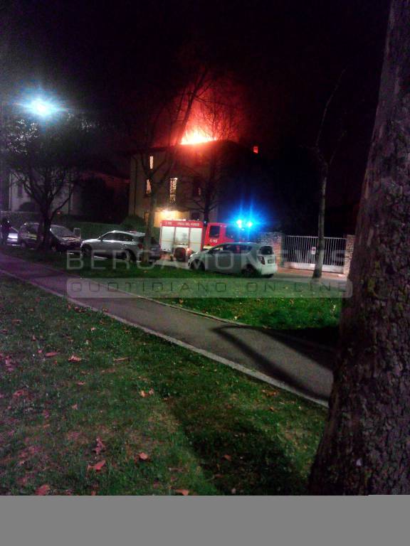 Incendio in via dei Celestini 