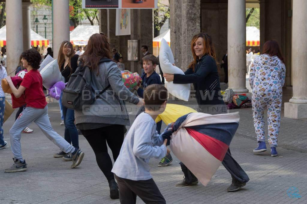 5° Pillow Fight Bergamo! 