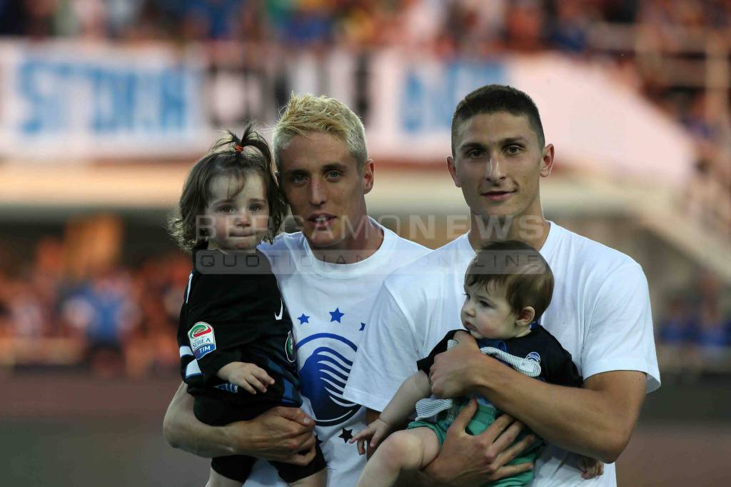 Atalanta-Chievo, la festa in campo 