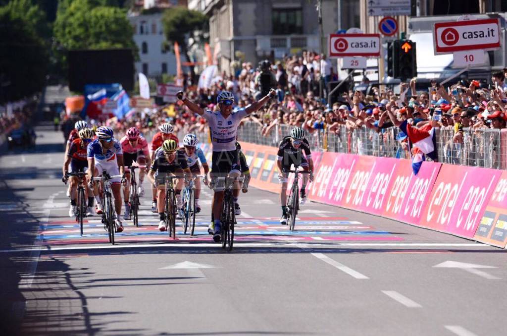 Giro d'Italia 2017, traguardo e premiazioni