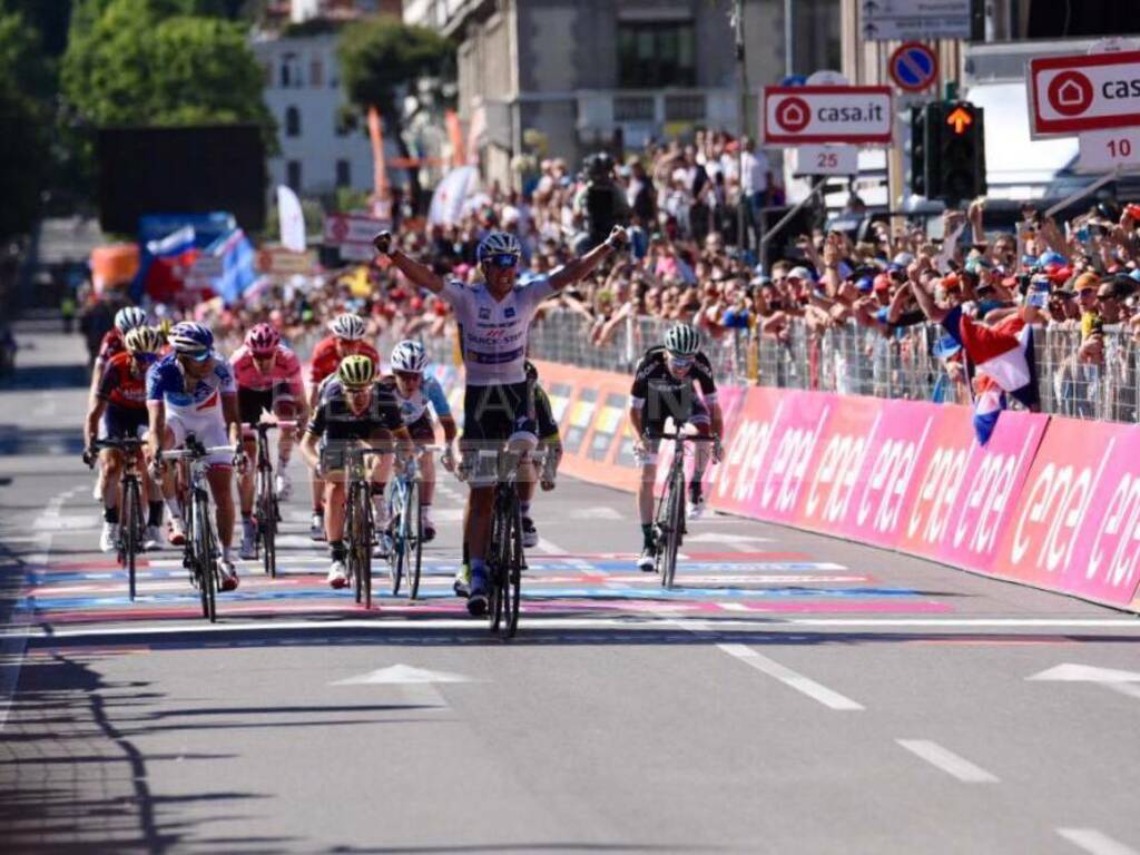 Giro d'Italia 2017, traguardo e premiazioni