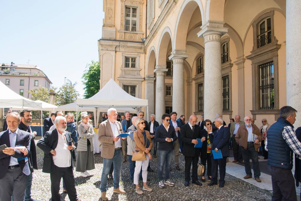 La prima edizione del premio Uniacque "L'acqua come slancio di vita"