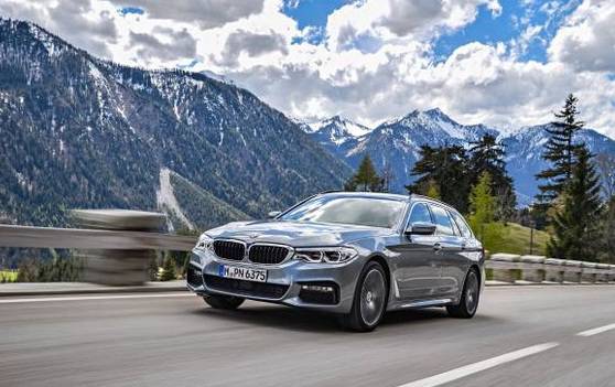 Tecnologia e comfort: la nuova BMW Serie 5 Touring da Lario Bergauto