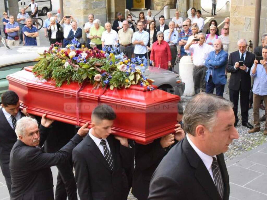 Funerale Longaretti