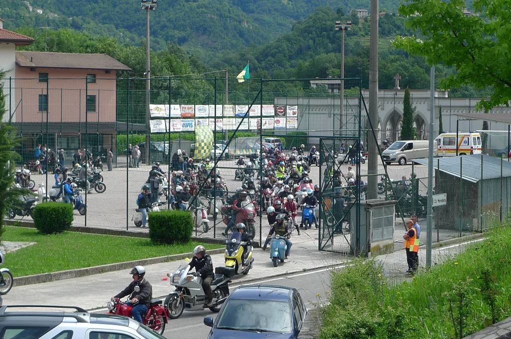 Raduno di moto d'epoca con tour panoramico a Zogno
