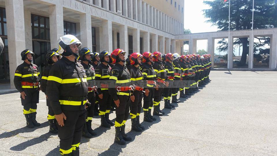 Chiodi, la famiglia di vigili del fuoco