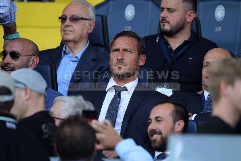 Atalanta-Roma 0-1, in tribuna c'è Totti