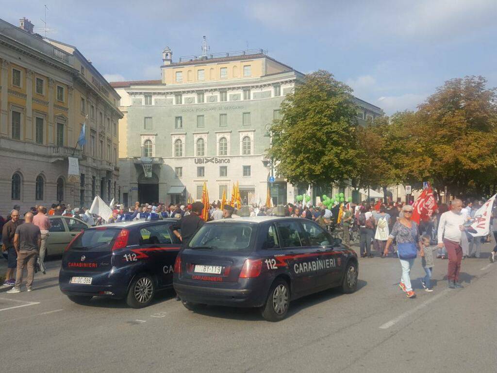 Corteo No parking fara