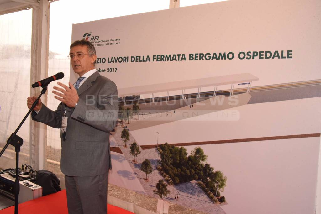 Fermata ferroviaria all'ospedale di Bergamo