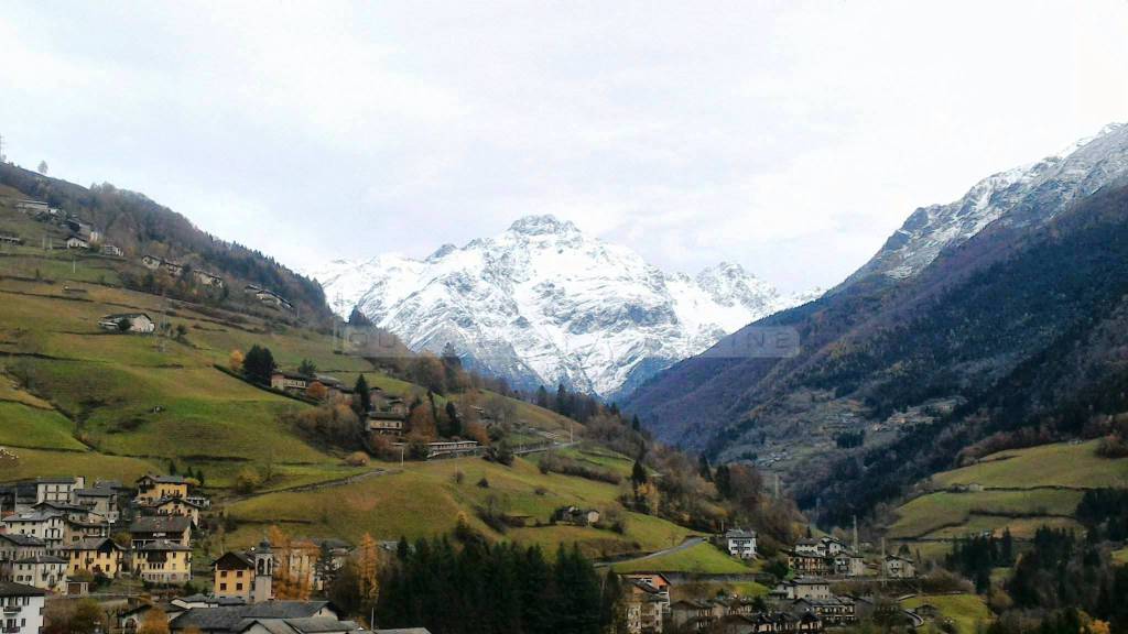 La Presolana imbiancata dopo la prima nevicata