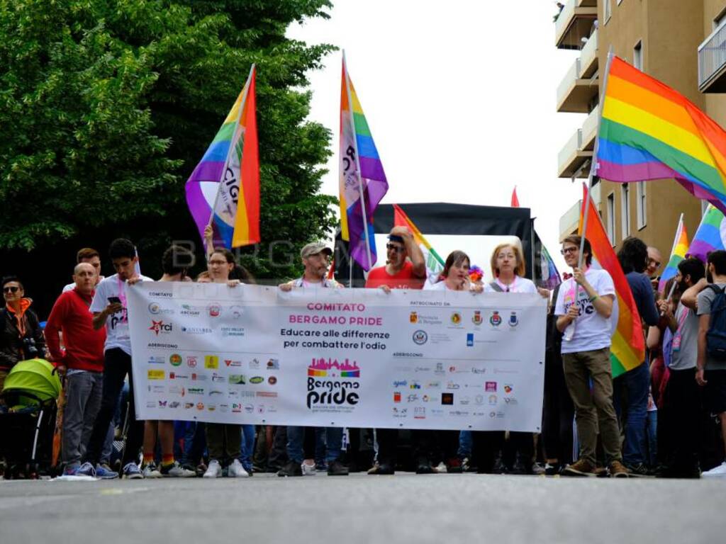 Il corteo del Bergamo Pride