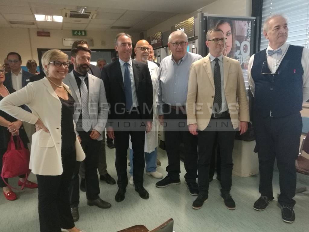 L'assessore regionale Gallera visita l'ospedale di Treviglio