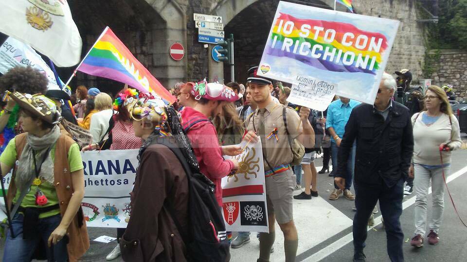 La gente del Bergamo Pride