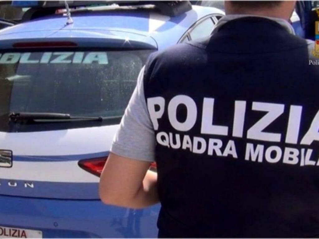 polizia squadra mobile