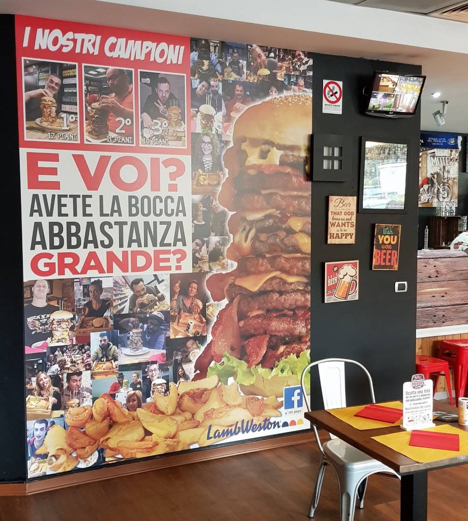 Apre l'esterno di "BBQ & Beer" ad Azzano San Paolo