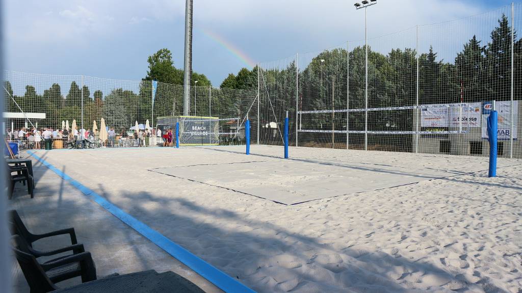 A Scanzo inaugurato il primo centro di beach volley della provincia