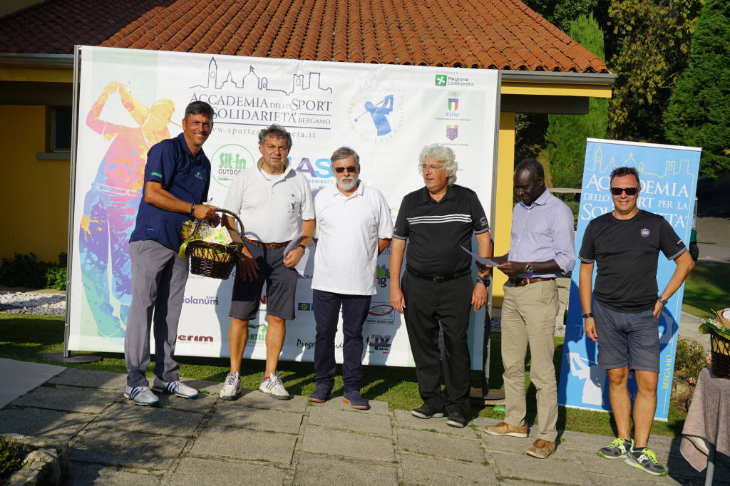 Accademia dello Sport: per la domenica alla "Rossera" tanti amici, golf e sorprese