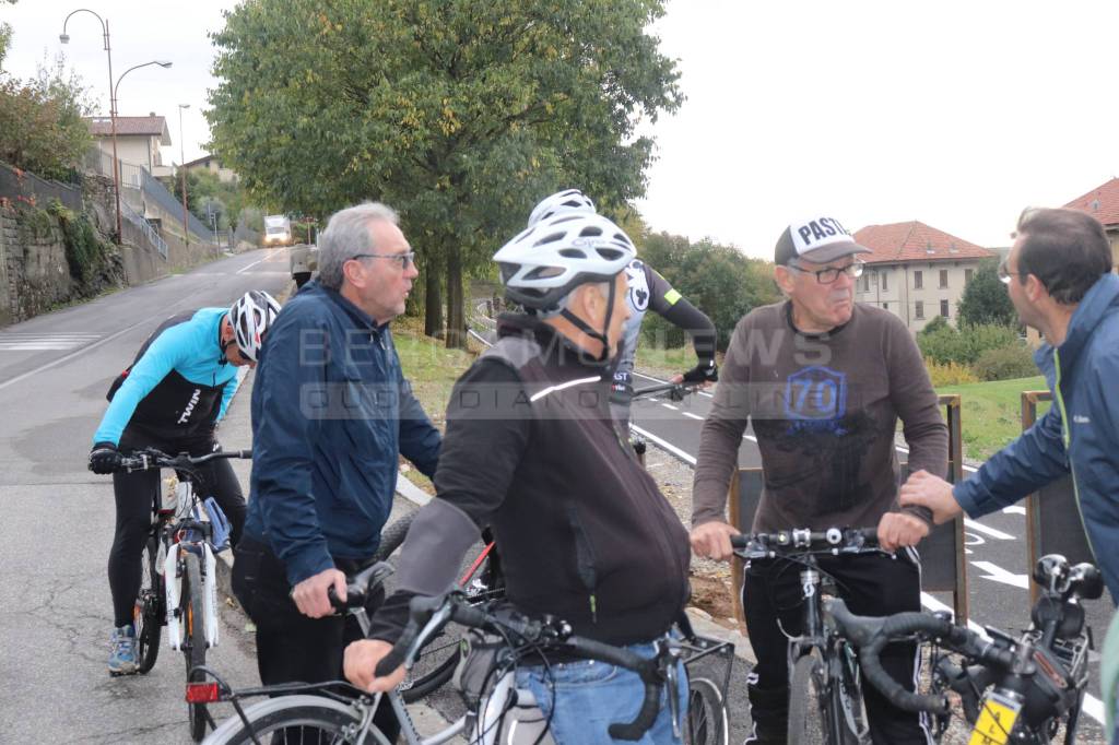 Ciclovia della Valle Brembana, inaugurato il tratto fra Almè e Villa d'Almè