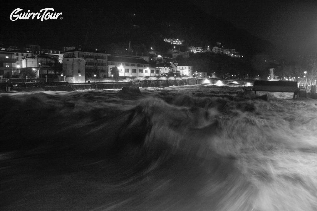 Il fiume Brembo in piena a Zogno e a San Pellegrino