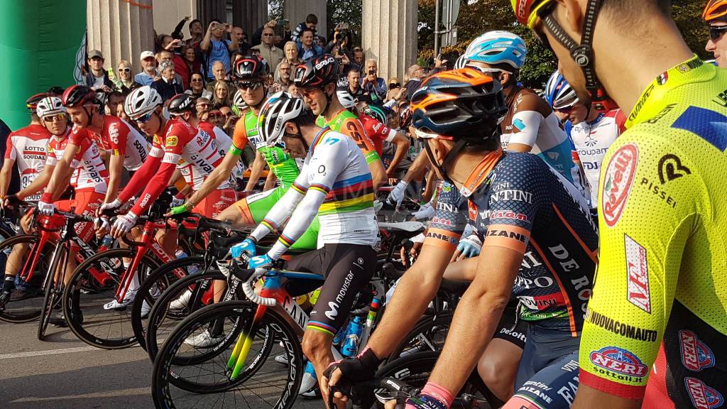 Scatta da Bergamo il Giro di Lombardia