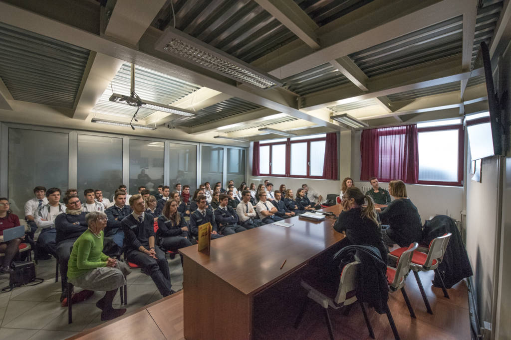 Al liceo Locatelli lezione speciale di Jessica Pratt