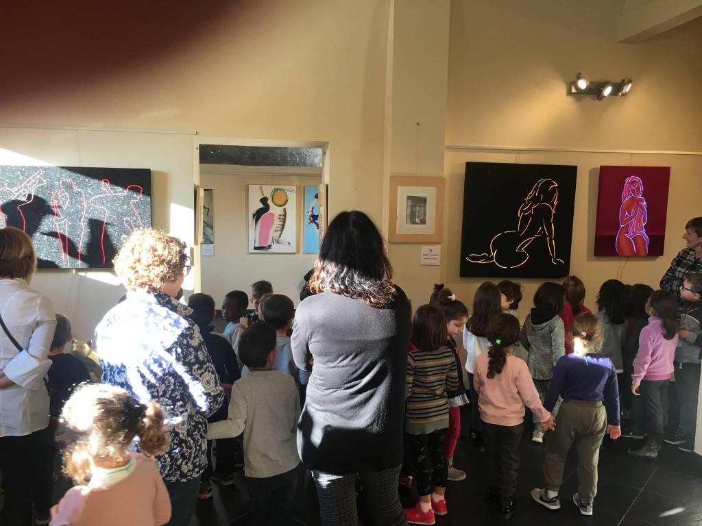 bambini, la lezione è in galleria