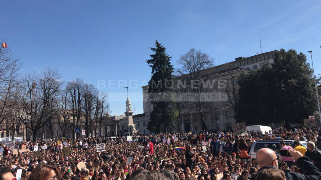 Clima, la manifestazione a Bergamo