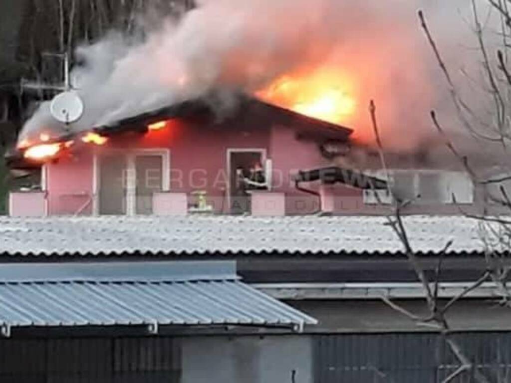 incendio a Cazzano