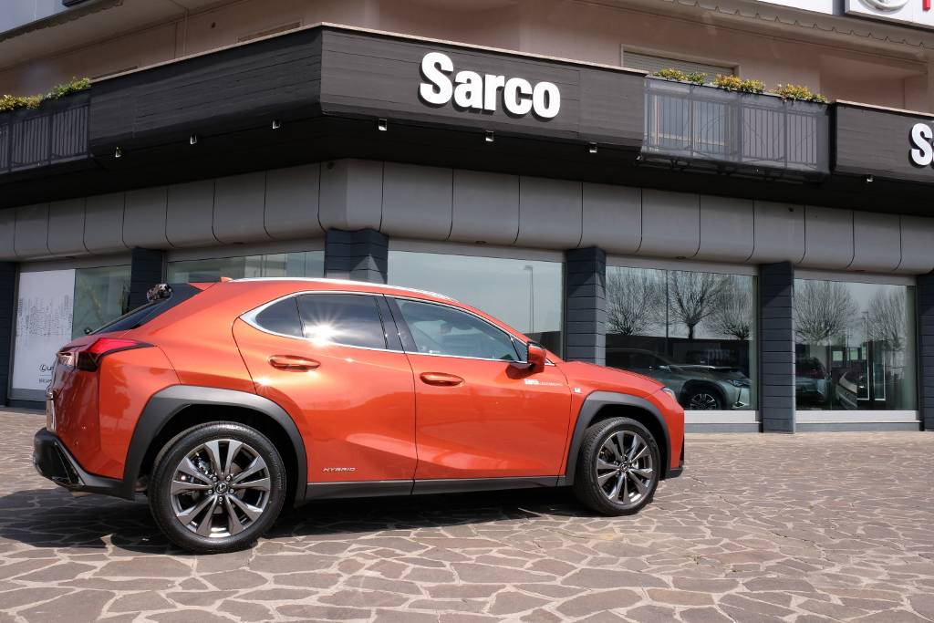 La nuova Lexus, crossover col carattere di una sportiva