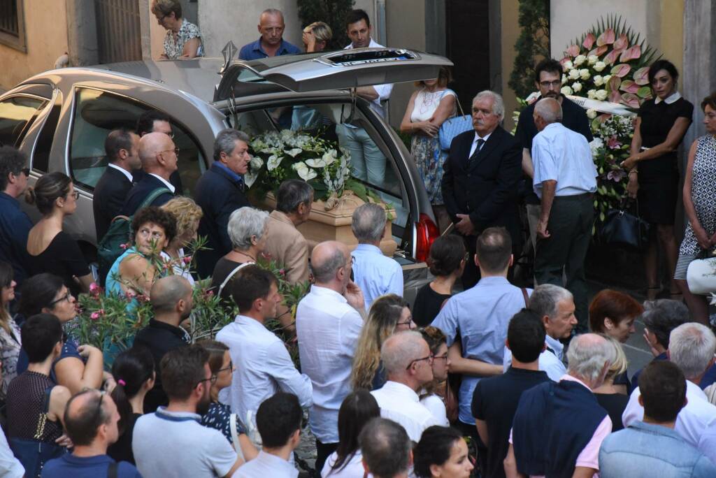 Funerali di Giulia serafini