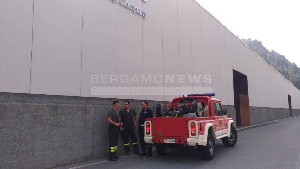 Incendio in ditta a Pontenossa