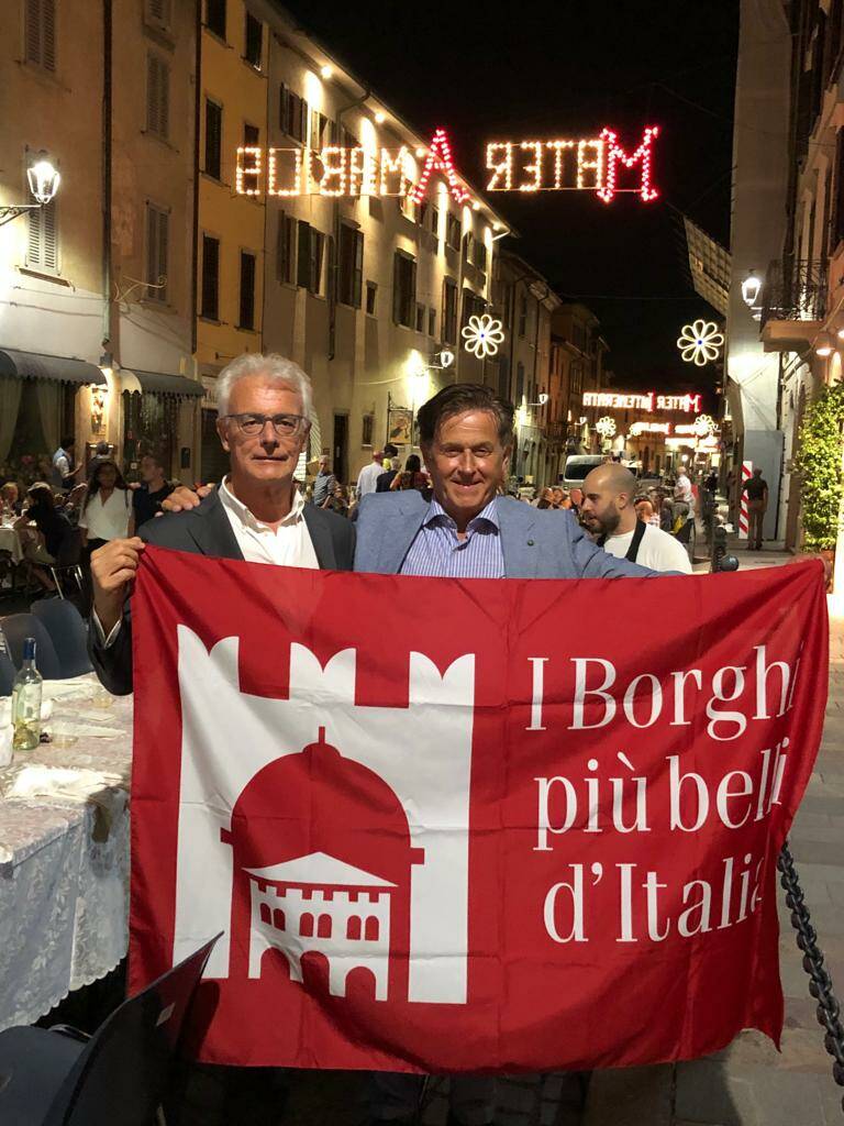 Cena in strada in Borgo Santa Caterina