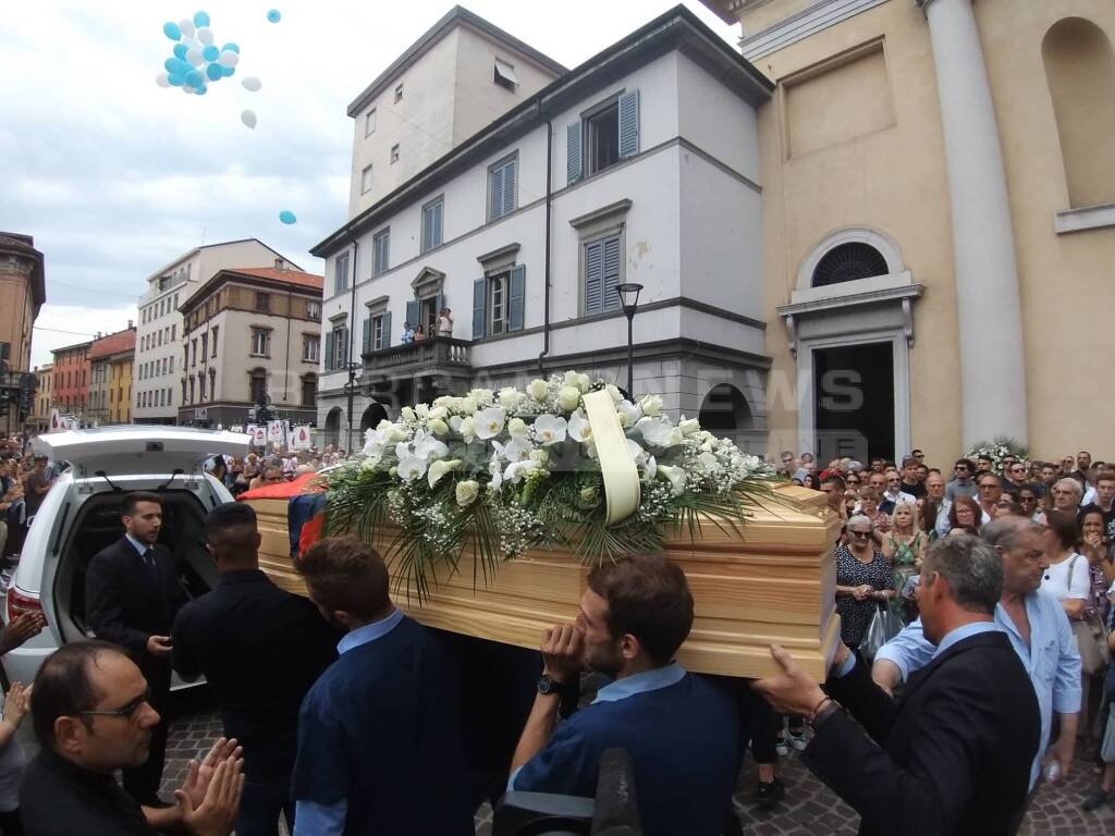 I funerali di Luca Carissimi e Matteo Ferrari