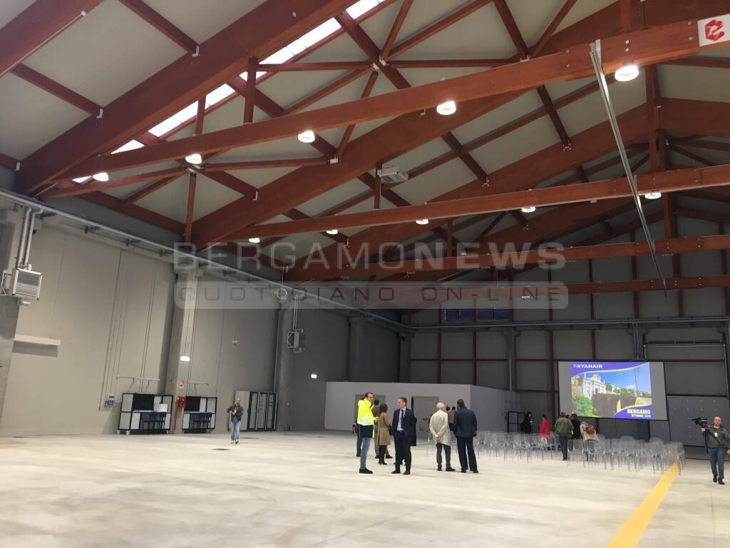 Orio, inaugurato il terzo hangar Ryanair per la manutenzione 