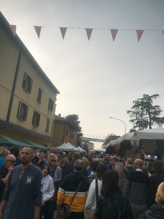 In piazzale Goisis tornano “Le Bancarelle del Forte”