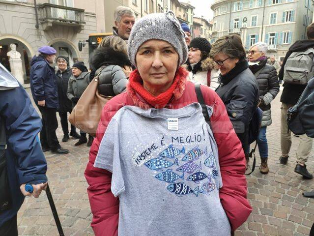 Sardine in piazza Pontida