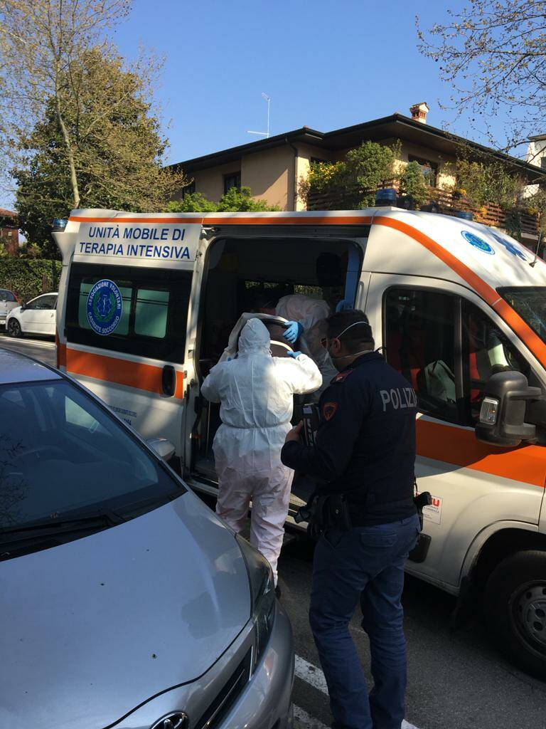 neonata salvata e accolta in ospedale